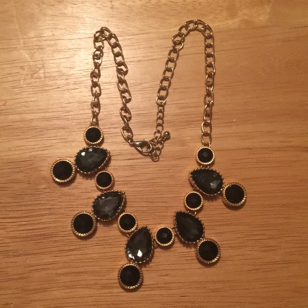 Statement necklace